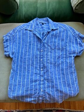Banana Republic linen striped short sleeve button up